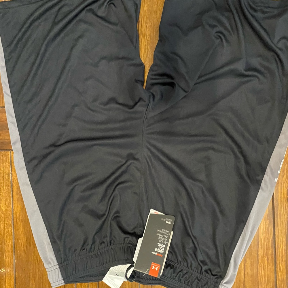 Yth basketball shorts